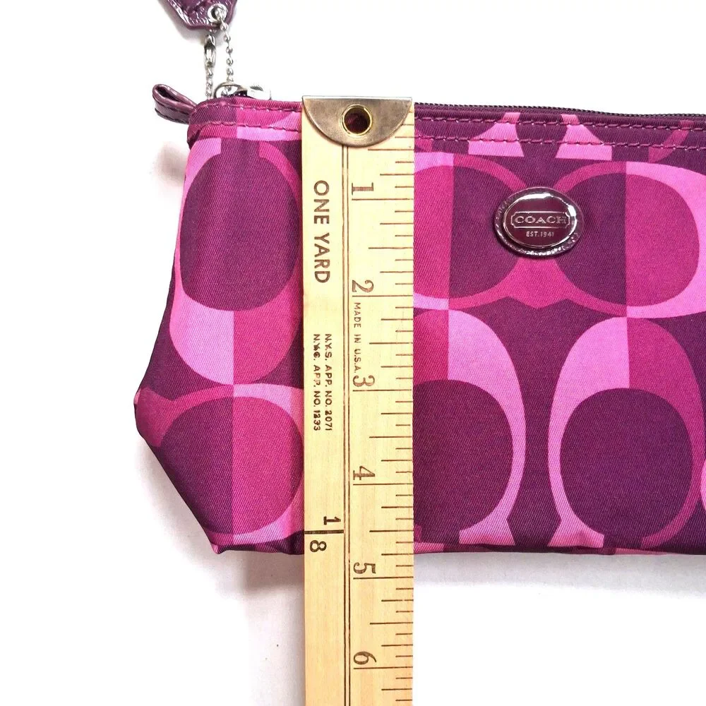 COACH Peyton Dream Cosmetic Bag Pouch Purple Pink Signature C Geometric NWOT '13